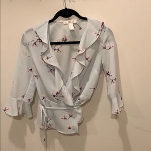 Chic floral shirt